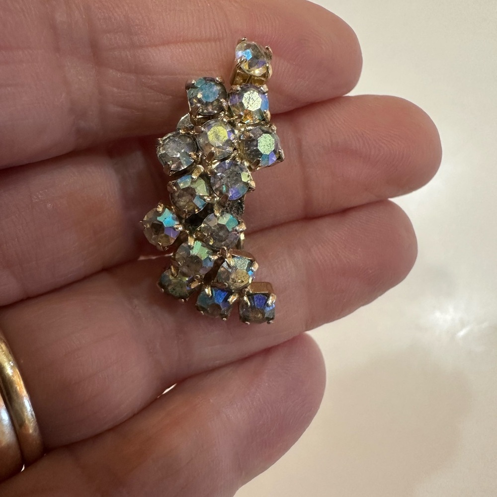 Vintage Aurora Borealis AB Rhinestone Clip-On Earrings - Picture 4 of 7